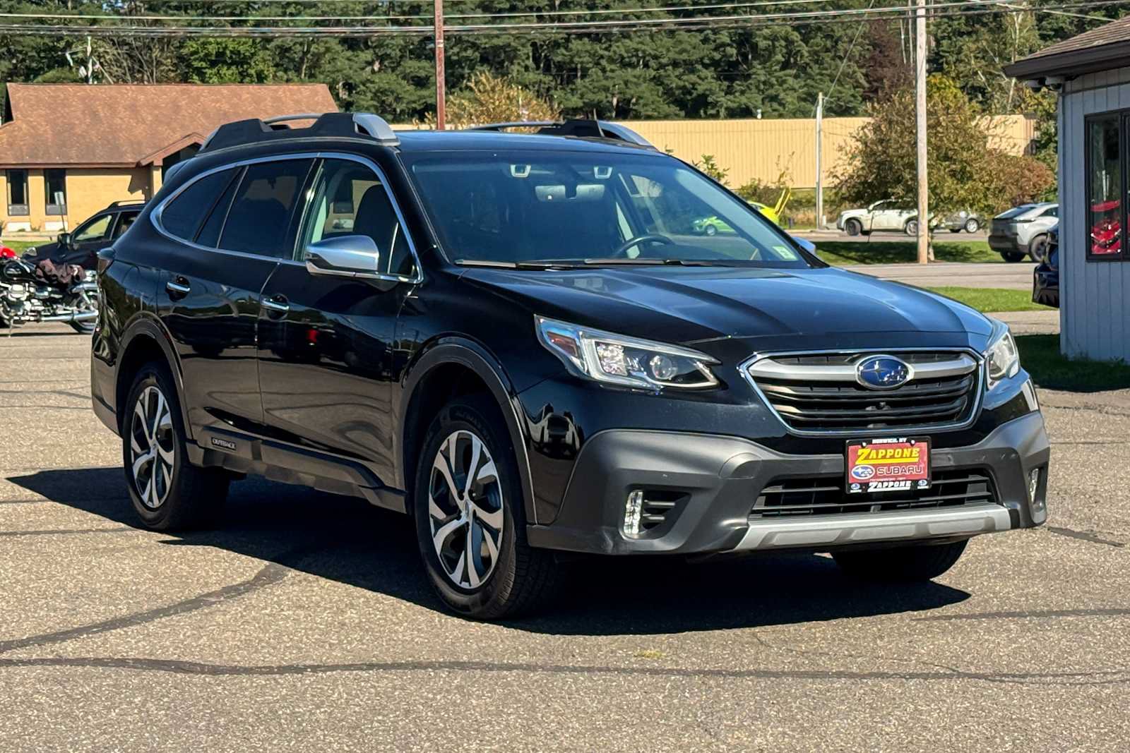 Certified 2022 Subaru Outback Touring AWD/4WD image 1