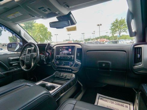 Used 2015 GMC Sierra 2500 Denali w/ Duramax Plus Package AWD/4WD image 15