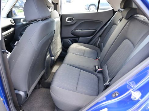 Certified 2023 Hyundai Venue SE FWD image 17