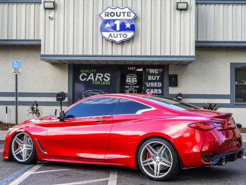 Used 2017 INFINITI Q60 3.0t w/ Premium Plus Package 3.0T AWD/4WD image 6