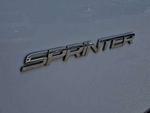 Used 2017 Mercedes-Benz Sprinter 2500 image 29