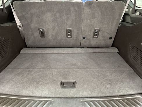 Certified 2021 GMC Yukon XL SLT w/ SLT Luxury Plus Package image 27