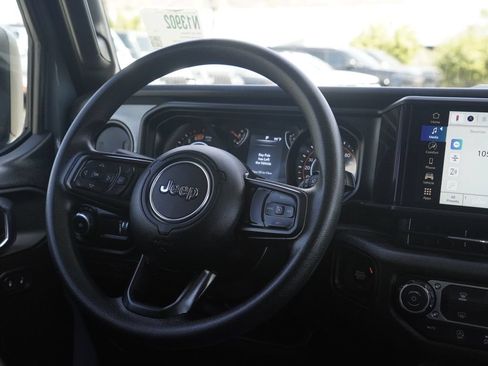 Certified 2026 Jeep Wrangler Unlimited Sport AWD/4WD image 32
