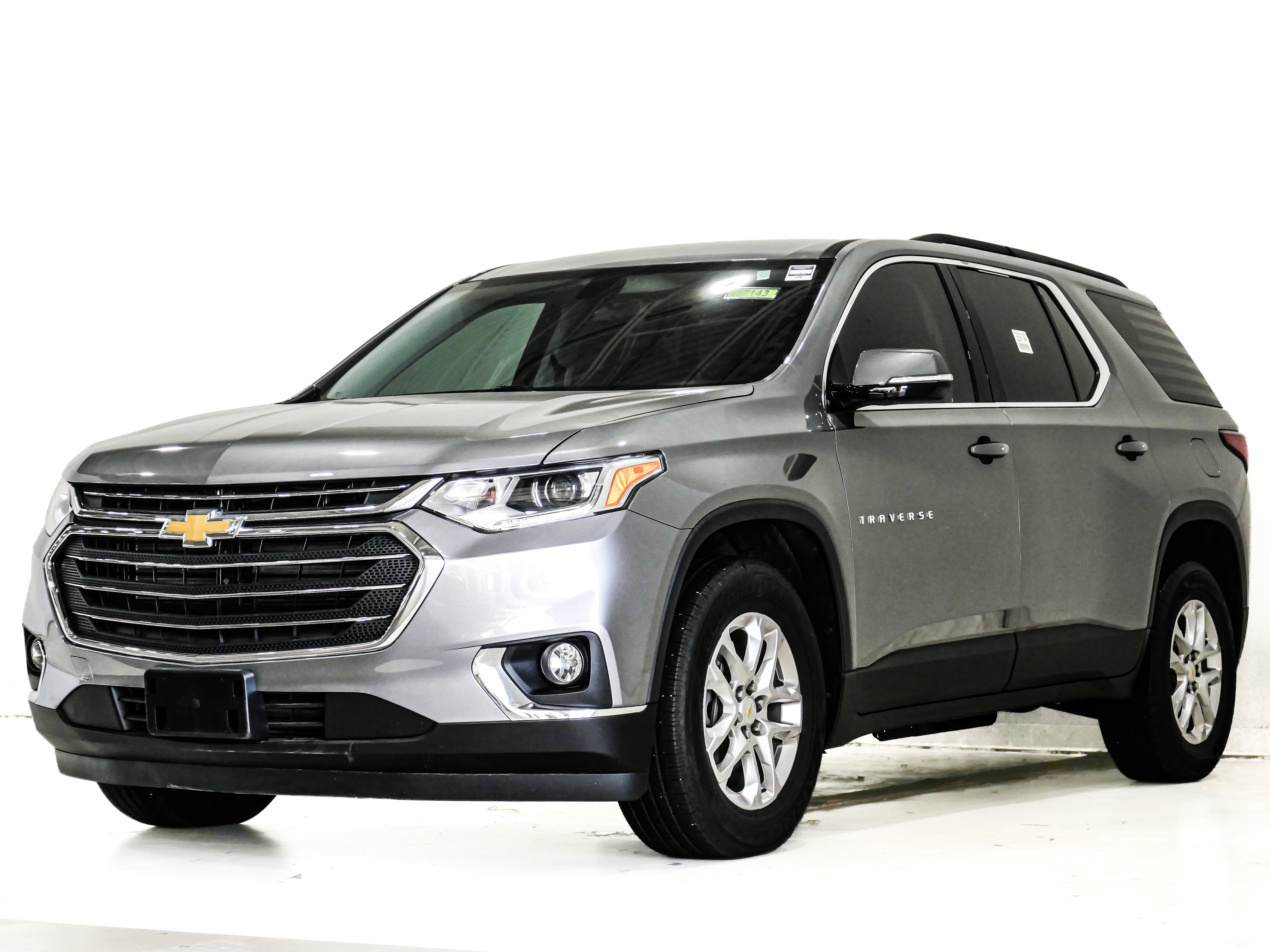 Used 2019 Chevrolet Traverse LT FWD image 3