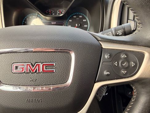 Used 2022 GMC Canyon Denali image 15