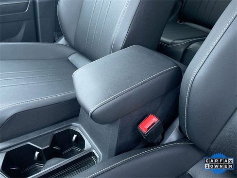 Used 2023 Volkswagen Tiguan SE R-Line image 22