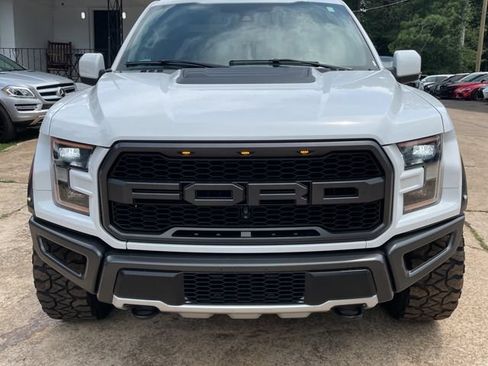 Used 2018 Ford F150 Raptor w/ Equipment Group 802A Luxury AWD/4WD image 4