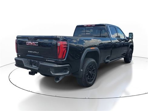 New 2025 GMC Sierra 3500 Denali w/ Technology Package image 4