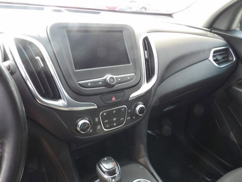 Used 2021 Chevrolet Equinox LT image 7