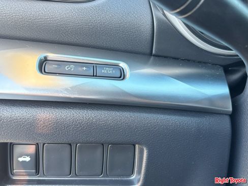 Used 2019 Nissan Maxima 3.5 S w/ Floor Mat Group FWD image 31