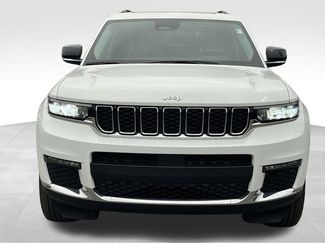 Used 2022 Jeep Grand Cherokee L Limited w/ MOPAR Finishing Package video 2