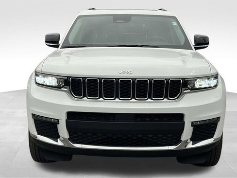 Used 2022 Jeep Grand Cherokee L Limited w/ MOPAR Finishing Package image 2