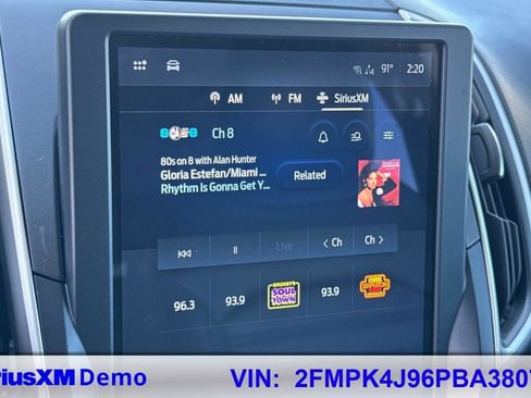 Used 2023 Ford Edge SEL image 36