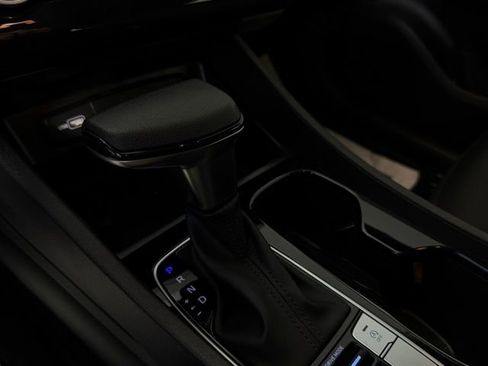 Used 2024 Hyundai Tucson SE image 16