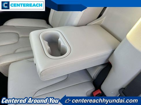 Used 2022 Hyundai Palisade SEL w/ 8P Bench Seat Package image 10
