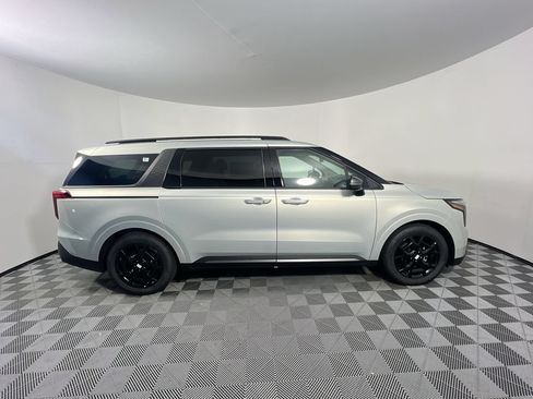 New 2026 Kia Carnival SX w/ SX Dark Edition Package FWD image 2