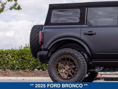 New 2025 Ford Bronco Badlands AWD/4WD image 46