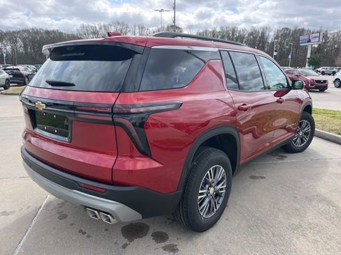 New 2026 Chevrolet Traverse LT w/ Driver Confidence Package image 9