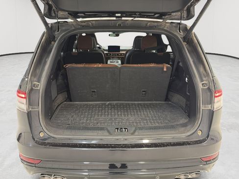 Used 2022 Lincoln Aviator Reserve w/ Equipment Group 201A AWD/4WD image 26