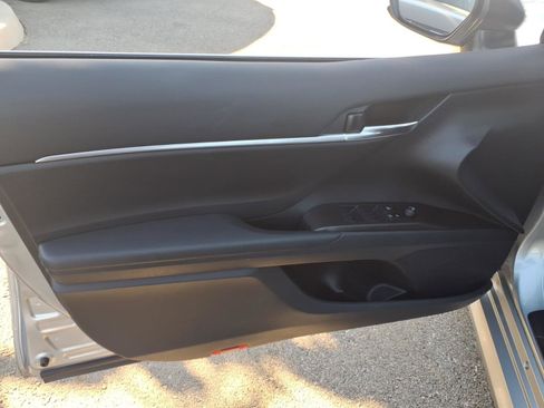 Used 2024 Toyota Camry LE image 23