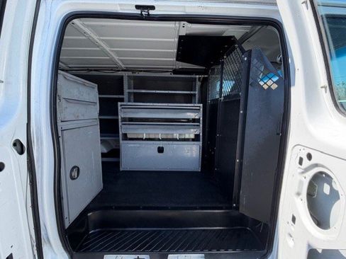 Used 2009 Ford E-350 and Econoline 350 Super Duty image 11