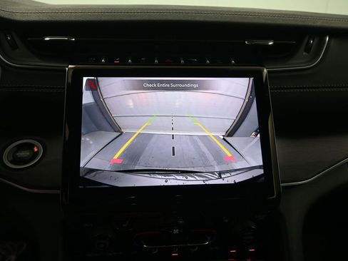 New 2025 Jeep Grand Cherokee L Limited w/ Black Appearance Package image 7