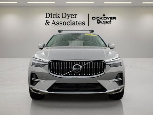 Certified 2023 Volvo XC60 T8 Ultimate image 9