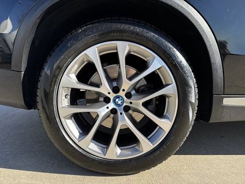 Certified 2022 BMW X5 xDrive45e w/ Climate Comfort Package image 28