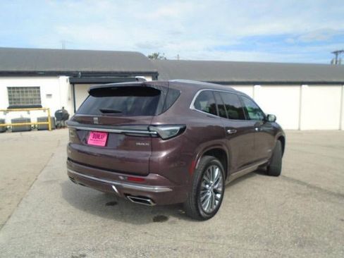 Certified 2025 Buick Enclave Avenir w/ Super Cruise Package AWD/4WD image 29