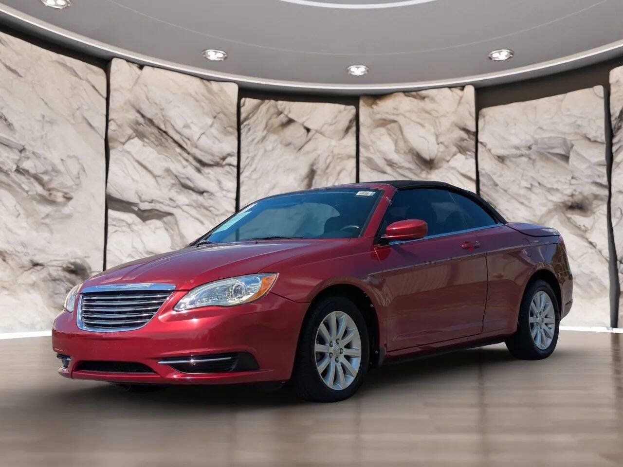 Used 2012 Chrysler 200 Touring FWD image 2