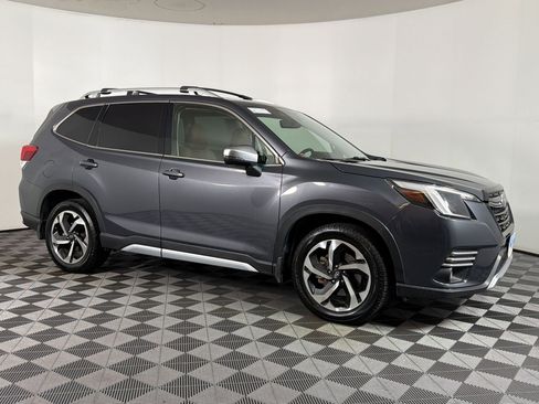 Used 2023 Subaru Outback Premium AWD/4WD image 6