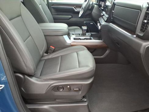 Certified 2024 GMC Sierra 1500 SLT w/ SLT Premium Plus Package image 11