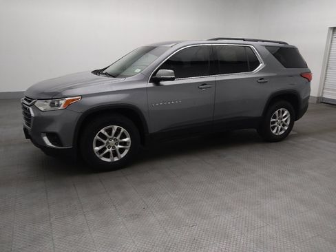 Used 2019 Chevrolet Traverse LT image 2
