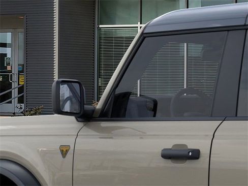 New 2025 Ford Bronco Badlands image 22