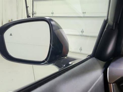 Used 2025 Nissan Kicks S FWD image 12