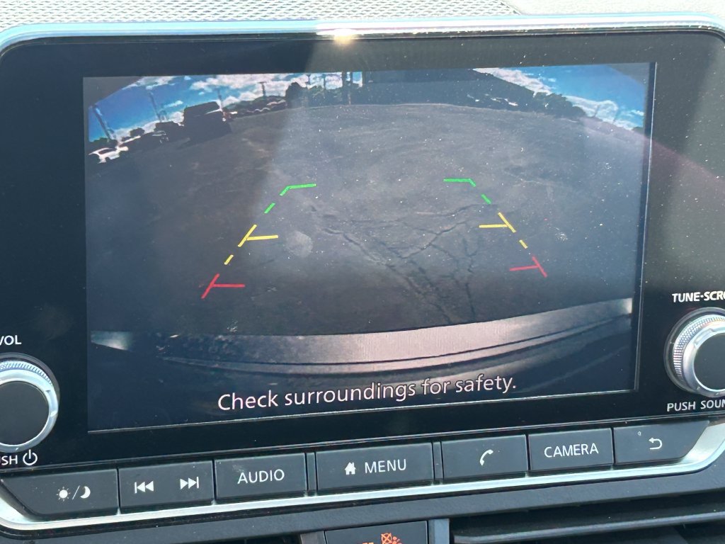 Used 2025 Nissan Altima 2.5 SV FWD image 13