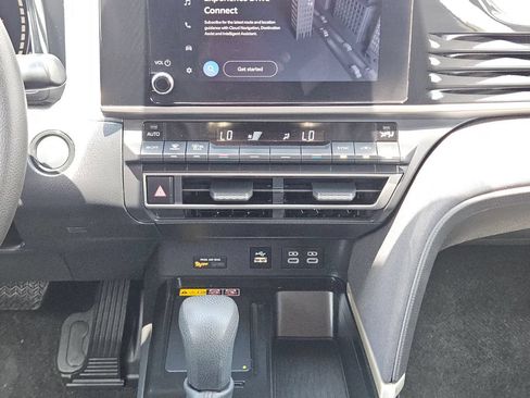 Used 2025 Toyota Camry LE FWD image 21