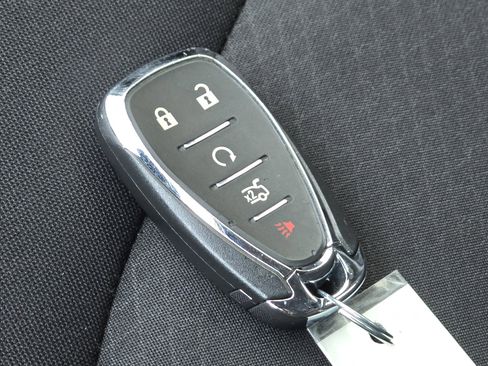 Used 2025 Chevrolet Malibu LT image 35