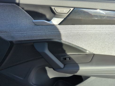 Used 2025 Volkswagen Tiguan S image 16