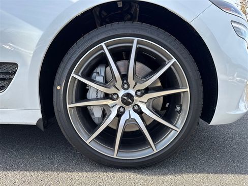 New 2026 Genesis G70 2.5T Prestige image 12