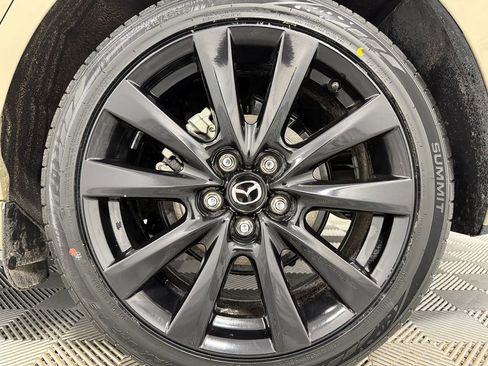 Used 2024 MAZDA MAZDA3 s image 32