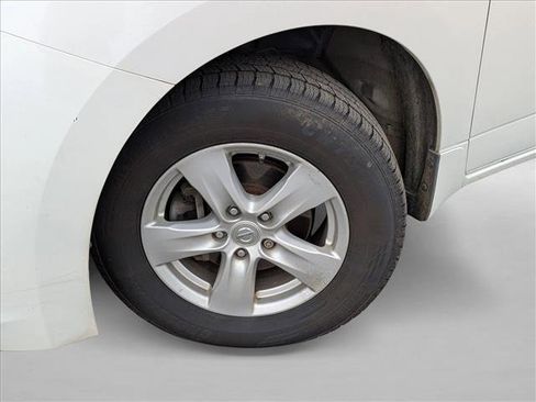 Used 2015 Nissan Quest SV image 9