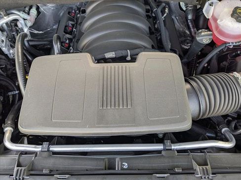 New 2026 Chevrolet Suburban Z71 w/ Comfort Package image 17