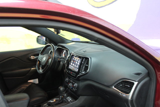 Used 2021 Jeep Cherokee High Altitude AWD/4WD image 12