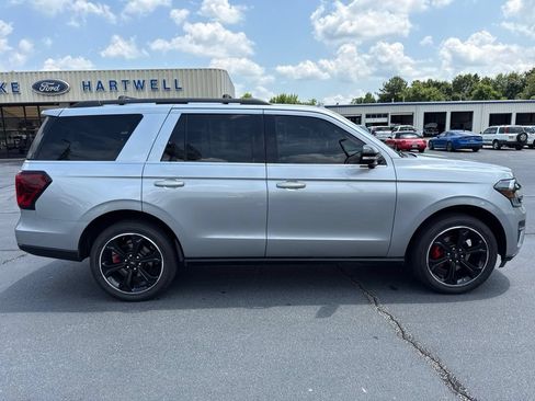 Used 2024 Ford Expedition Limited RWD image 30