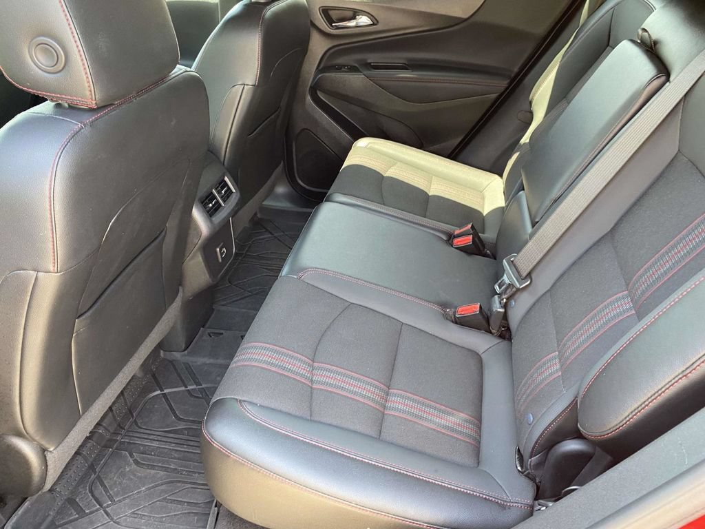 Used 2023 Chevrolet Equinox RS w/ LPO, Floor Liner Package FWD image 14
