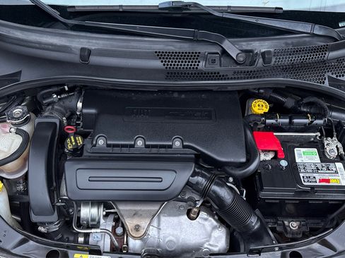 Used 2018 FIAT 500 Pop image 17