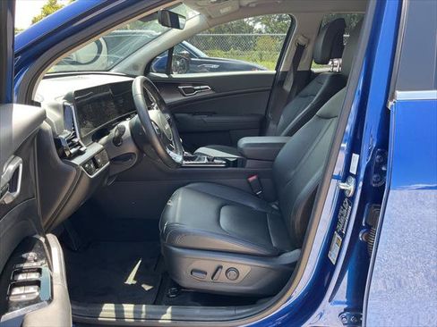 Used 2024 Kia Sportage EX FWD image 12