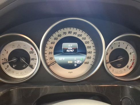 Used 2014 Mercedes-Benz E 350 Sedan image 11