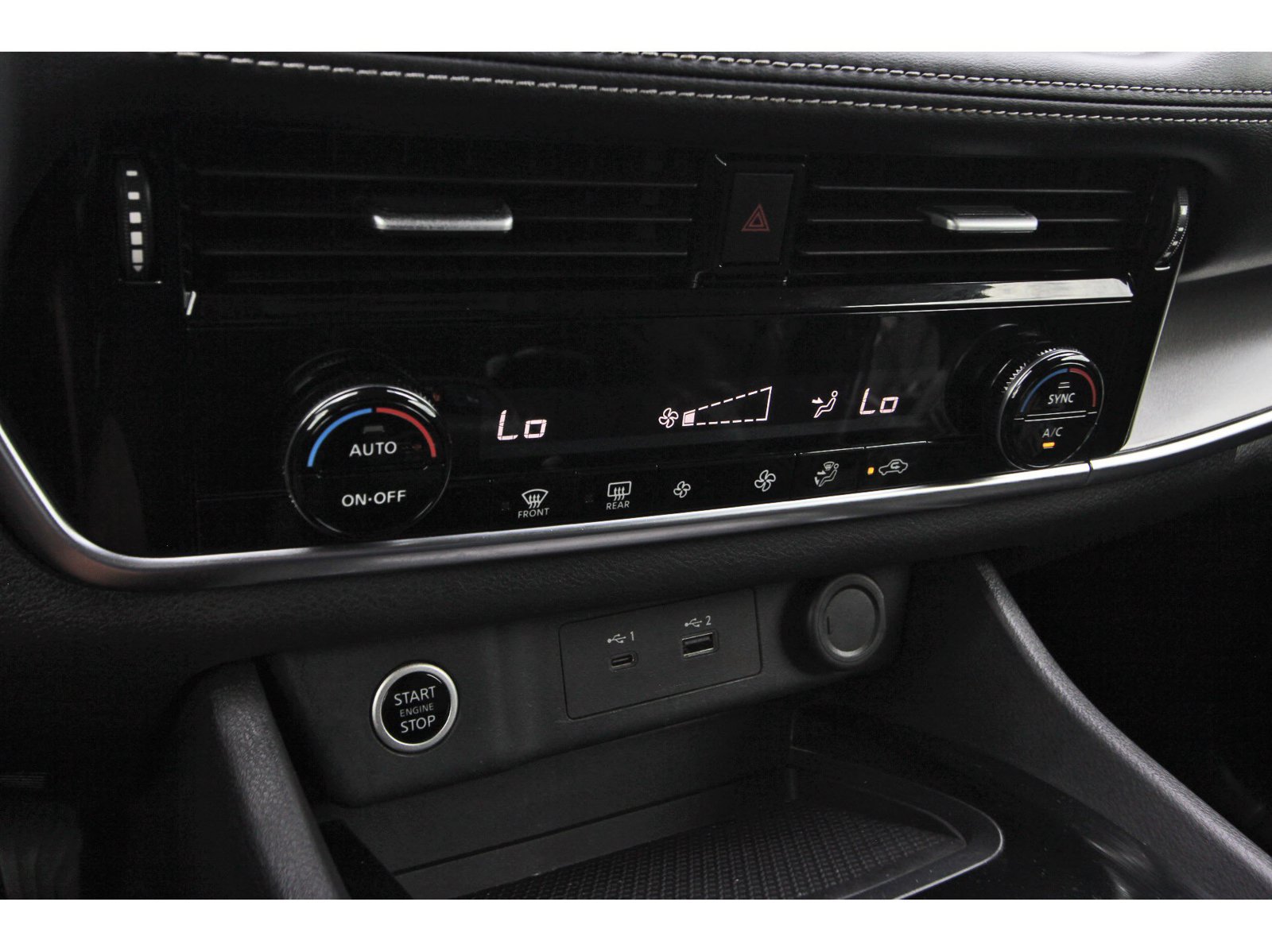 Used 2021 Nissan Rogue SV AWD/4WD image 26
